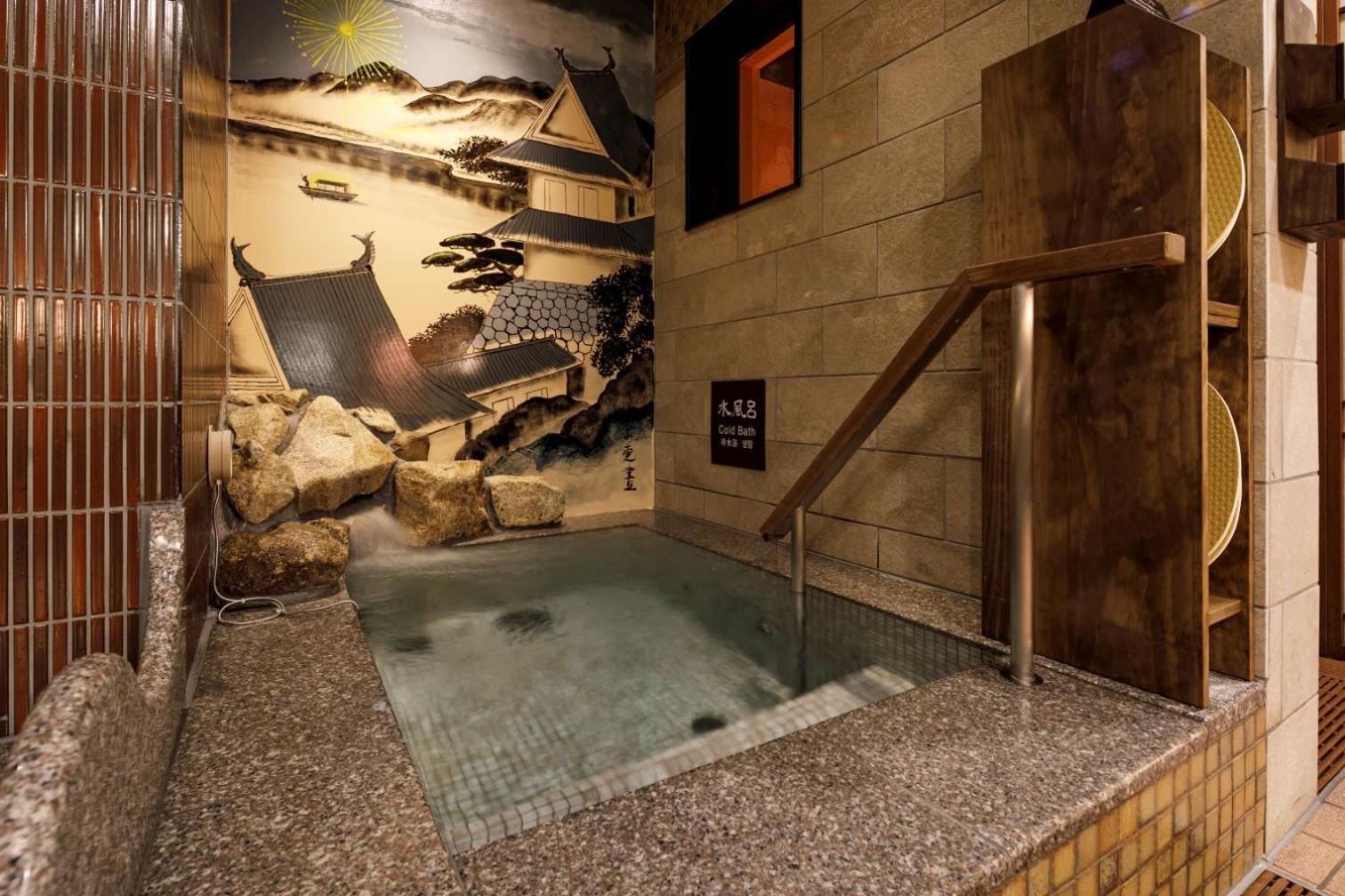 Dormy Inn Express Тойохаши Екстериор снимка