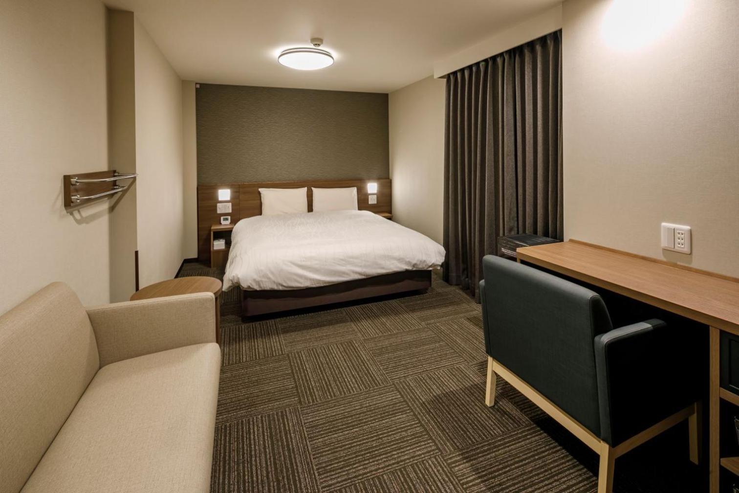 Dormy Inn Express Тойохаши Екстериор снимка